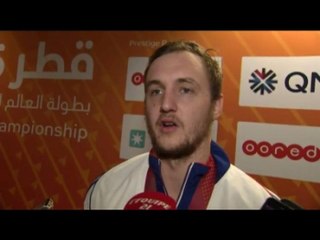 HAND - CHM (H) - BLEUS - Porte : «Ils nous ont mis en danger»