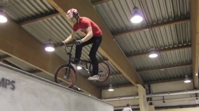 JB Peytavit vous fait découvrir le skatepark d'Innsbruck