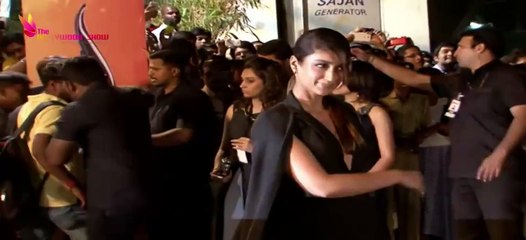 Ileana D'Cruz's Side ASSets Exposed | SHOCKING