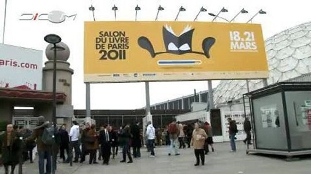 Marie-Luce Penchard a visité vendredi 18 mars le salon du Livre de Paris