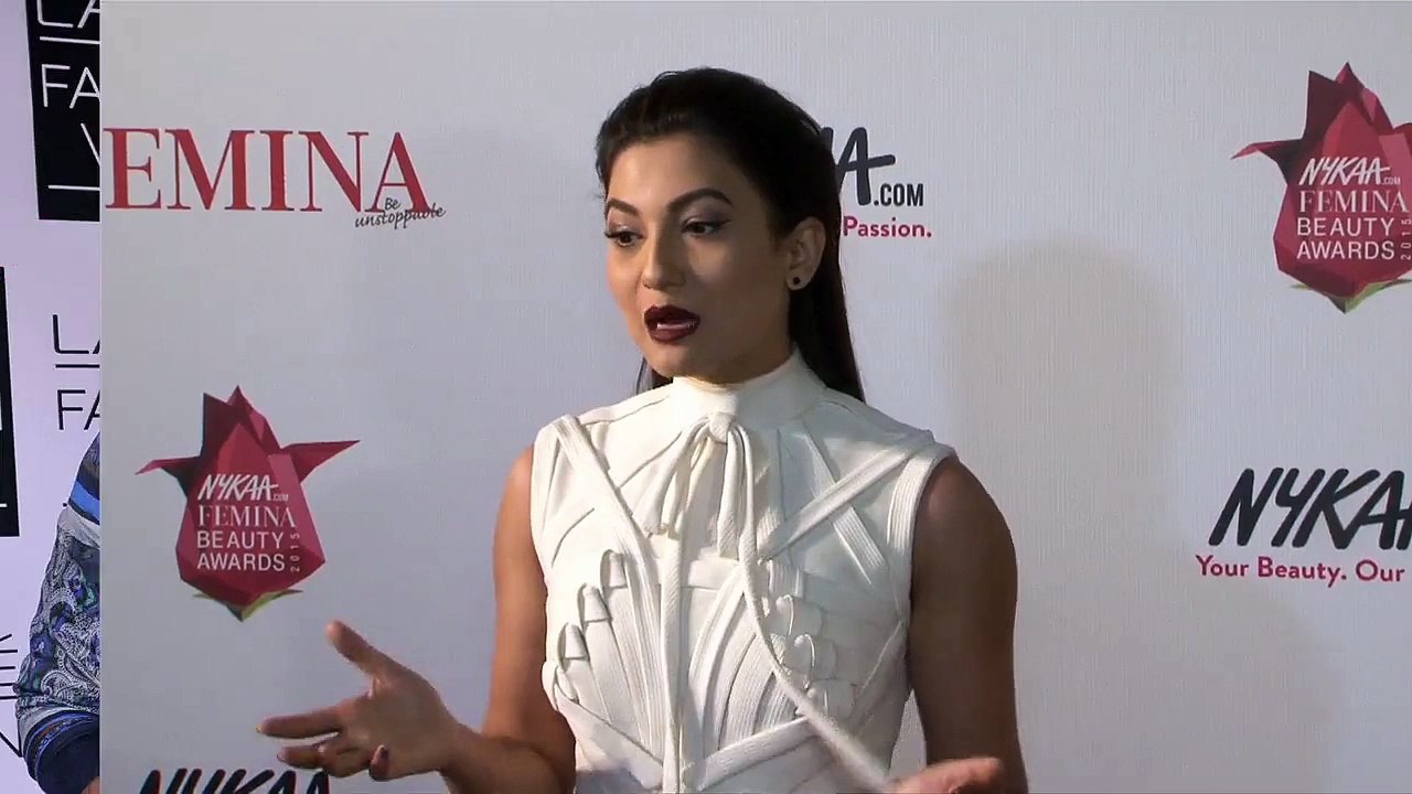 Gauahar Khan to date Nick Carter this Valentine...
