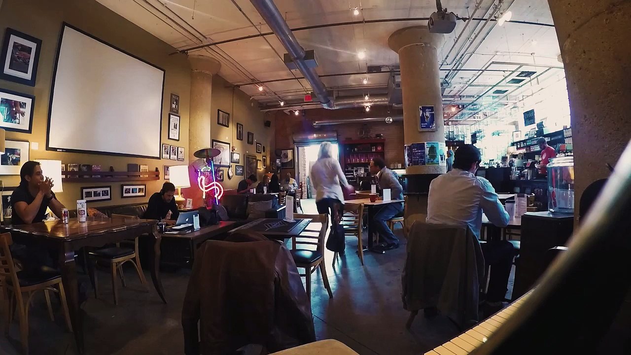 Ford piège des célibataires lors d'un speed dating à 200 km/h