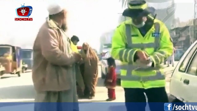 Traffic Police using Vehicle Jammers to stop Wrong Parking in KPK
