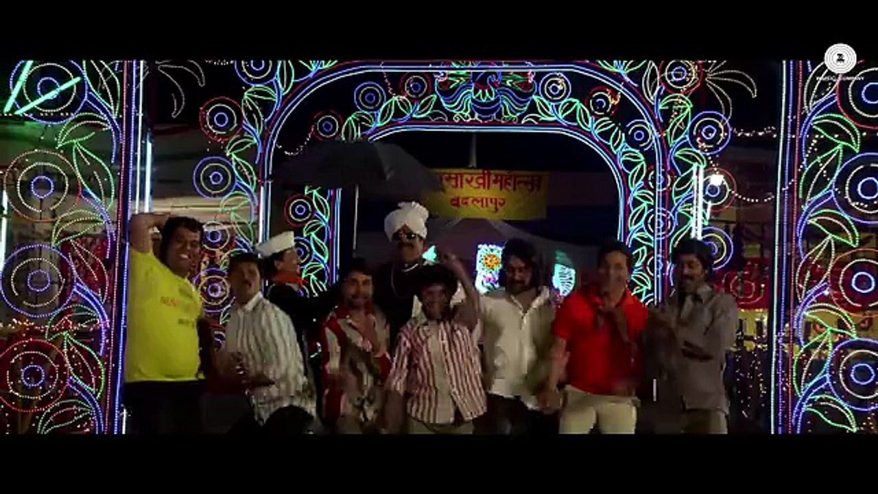 Jhinka_Chika_Official_Video_HD___Badlapur_Boys