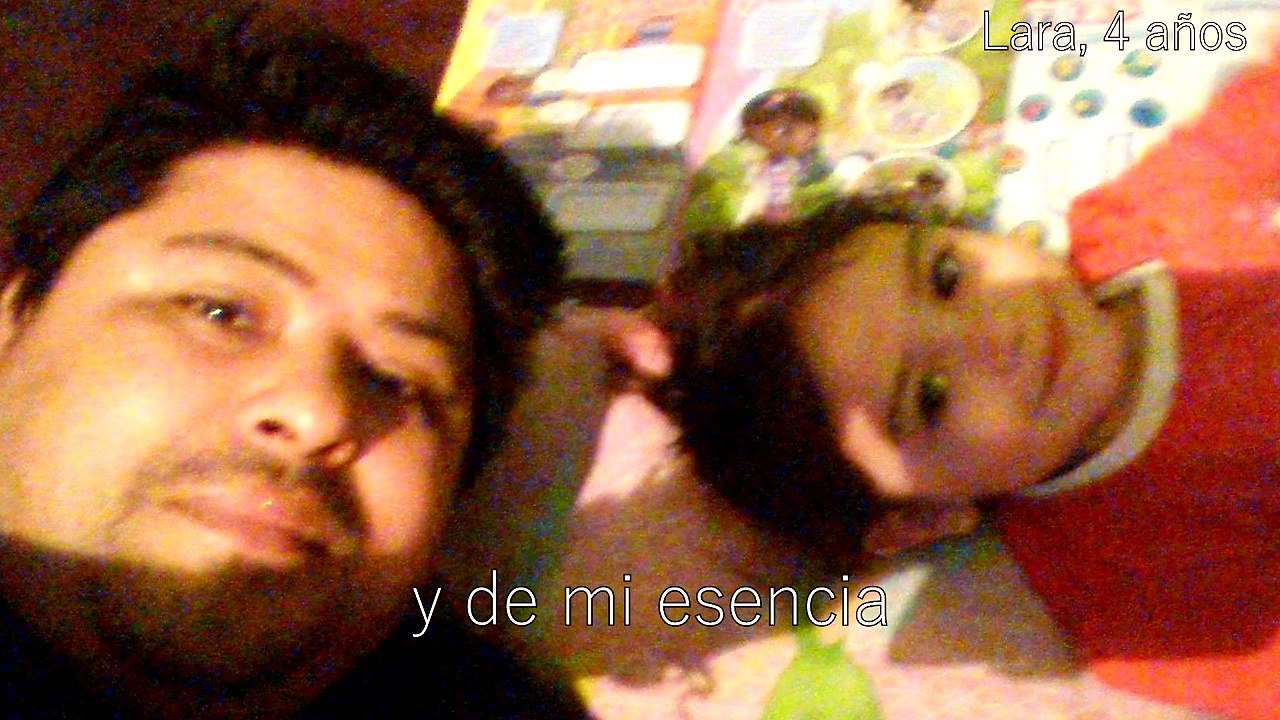 Lara 4 años, ES ELLA -AXEL-