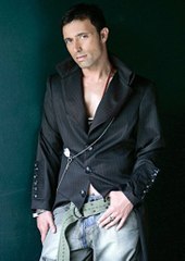 Mustafa Sandal Ekonomik Açıdan Sıkıntılı Günler Geçiriyor