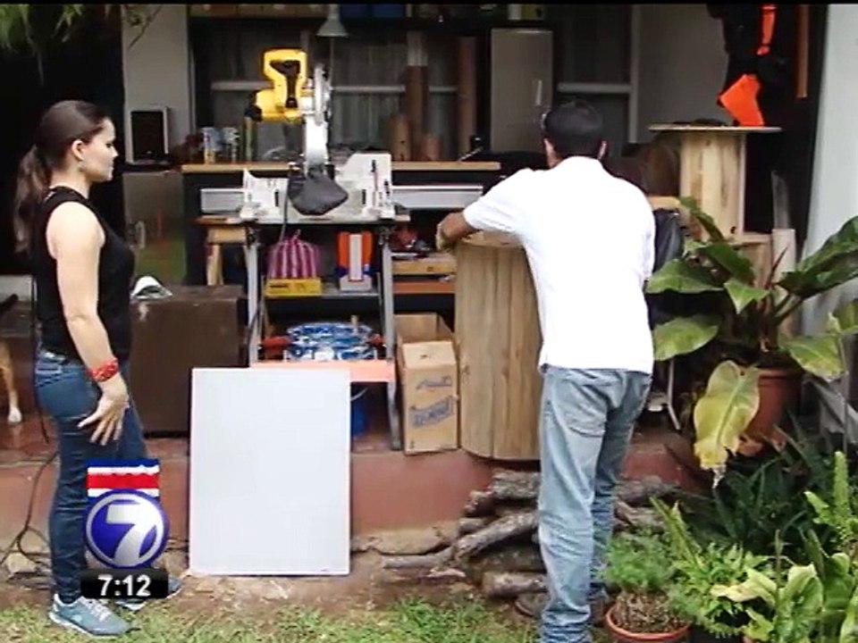 Arquitectos fabrican artículos para el hogar a partir de desechos