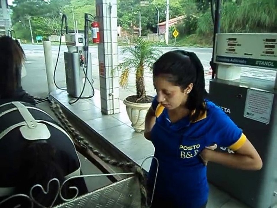 Faytonu çeken Ata  benzin alırsa