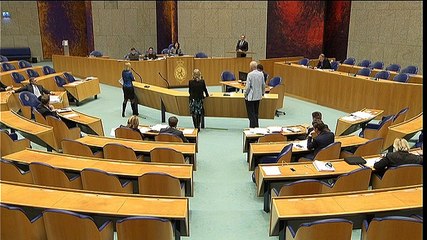 Download Video: De reacties van de Kamer op de motie van PvdA - RTV Noord