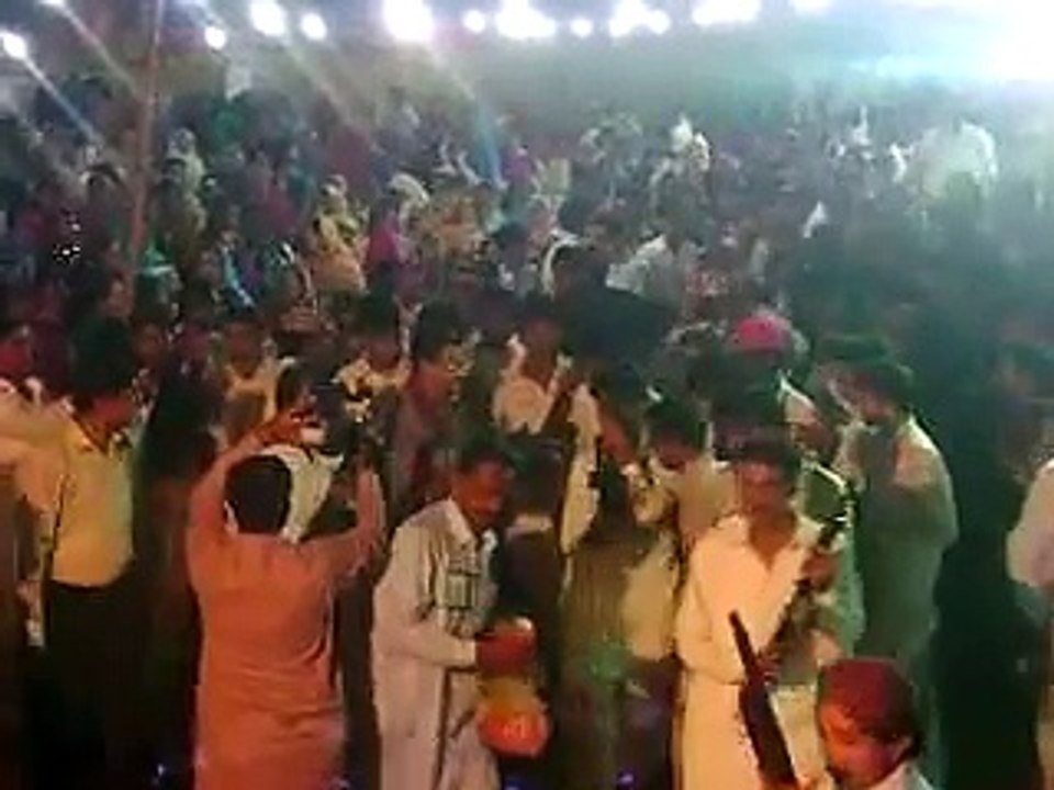 Sindhi Girls Welcome Ayaz Latif Palijo Pakistani Women in Moro Sindh