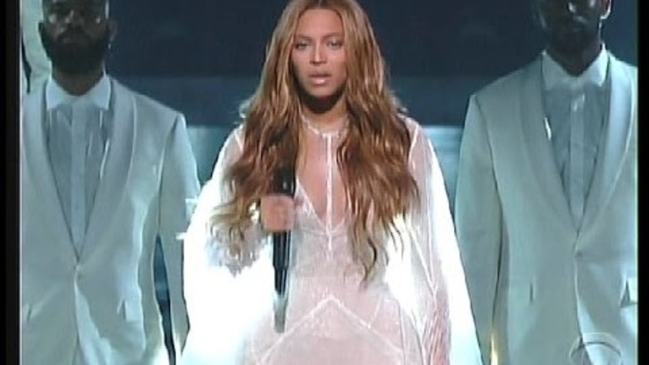 Beyonce Perfomance Grammy Awards 2015 Take My Hand Excellent  Slick Networks my thoughts