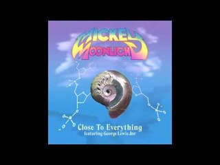 Mickey Moonlight - Close To Everything