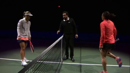 Amberes - Schiavone resurge para derrotar a Kerber