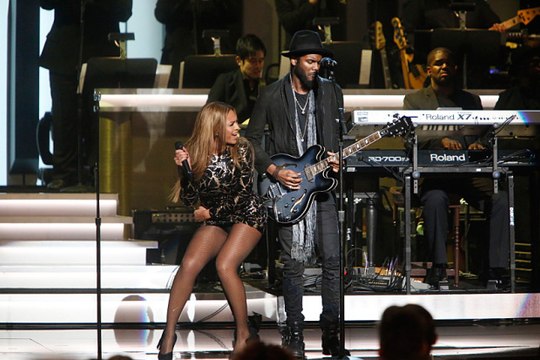 Beyoncé - Fingertips - Stevie Wonder: Songs in the Key of Life – An All-Star Grammy Salute 2015
