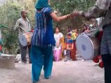 Desi Girl Dance on Dhol