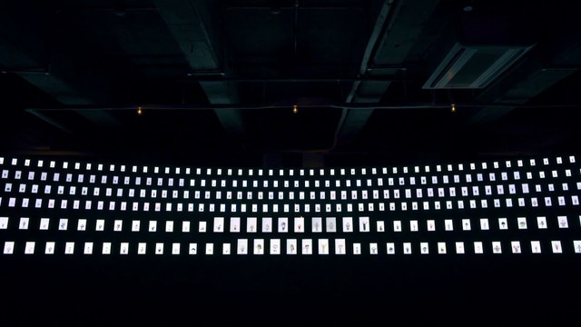 300 Android Smartphones and tablets Do A Decent Version Of Beethoven