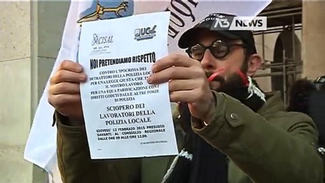 ORGANICO E DIRITTI, VIGILI URBANI IN PIAZZA