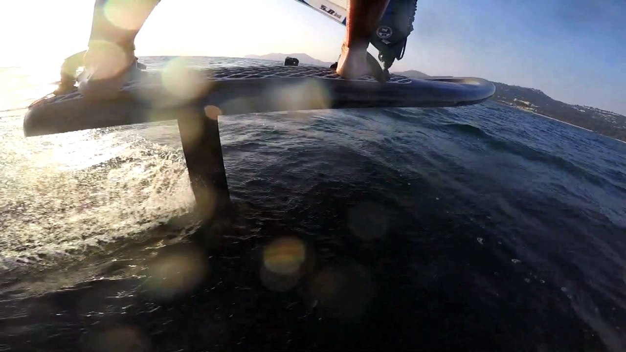 Bruno André explique le foil en windsurf