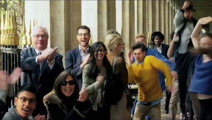 1er spot TV d'Alain Afflelou avec sa nouvelle égérie Sharon Stone