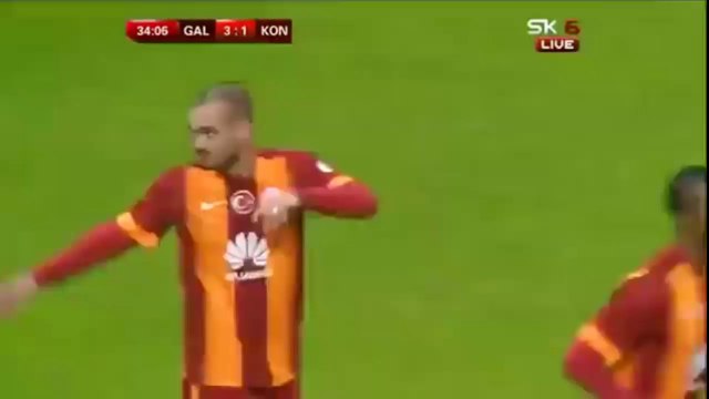 Le lob somptueux de Wesley Sneijder lors de Galatasaray - Konyaspor