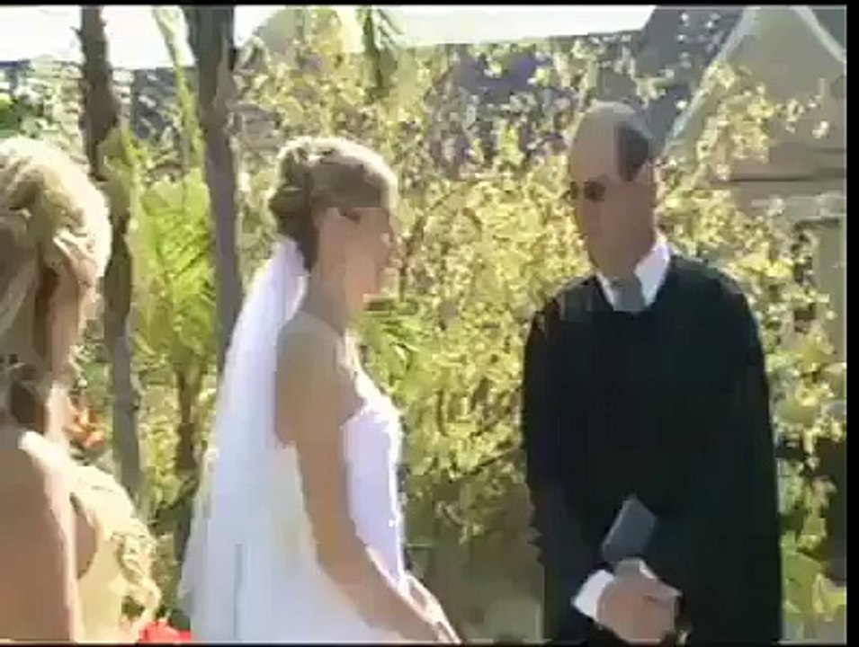 Oh my God ... unlucky dulhan..must watch what happened  with her