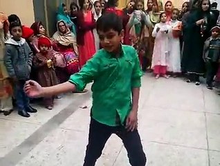 A Crazy Boy Dance oN lOVE dOSE yo yo hONEY SINGH SONG