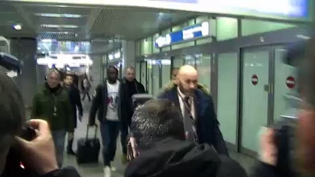Roma, è atterrato Doumbia: 'Sono molto felice di essere qui'