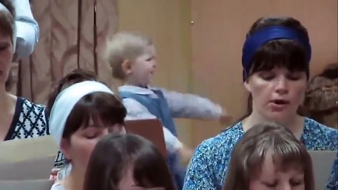 Baby copying Orkestra