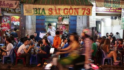 Boire sans modération, une tradition indéboulonnable au Vietnam