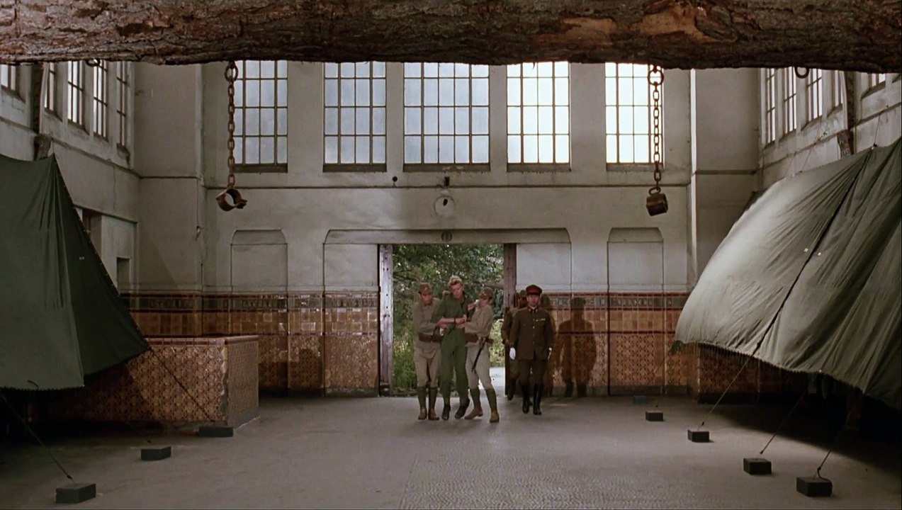 FURYO de Nagisa Oshima (reprise 1983) - Extrait  2