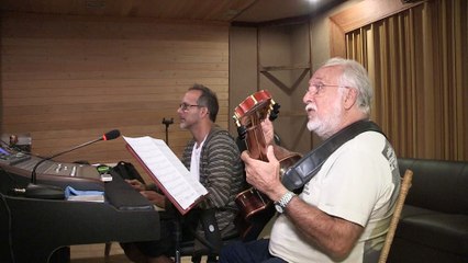 Roberto Menescal en studio sur son île... Teaser Toscoprod