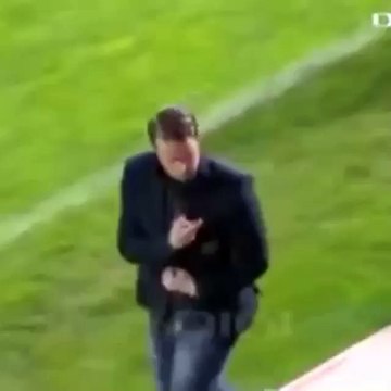 رسميا إدارة الهلال تعلن إقالة المدرب الروماني ريجيكامب من تدريب الفريق الكروي الأول وتعيين مواطنه ماريوس مدرب الفريق الأولمبي مدربا مؤقتا