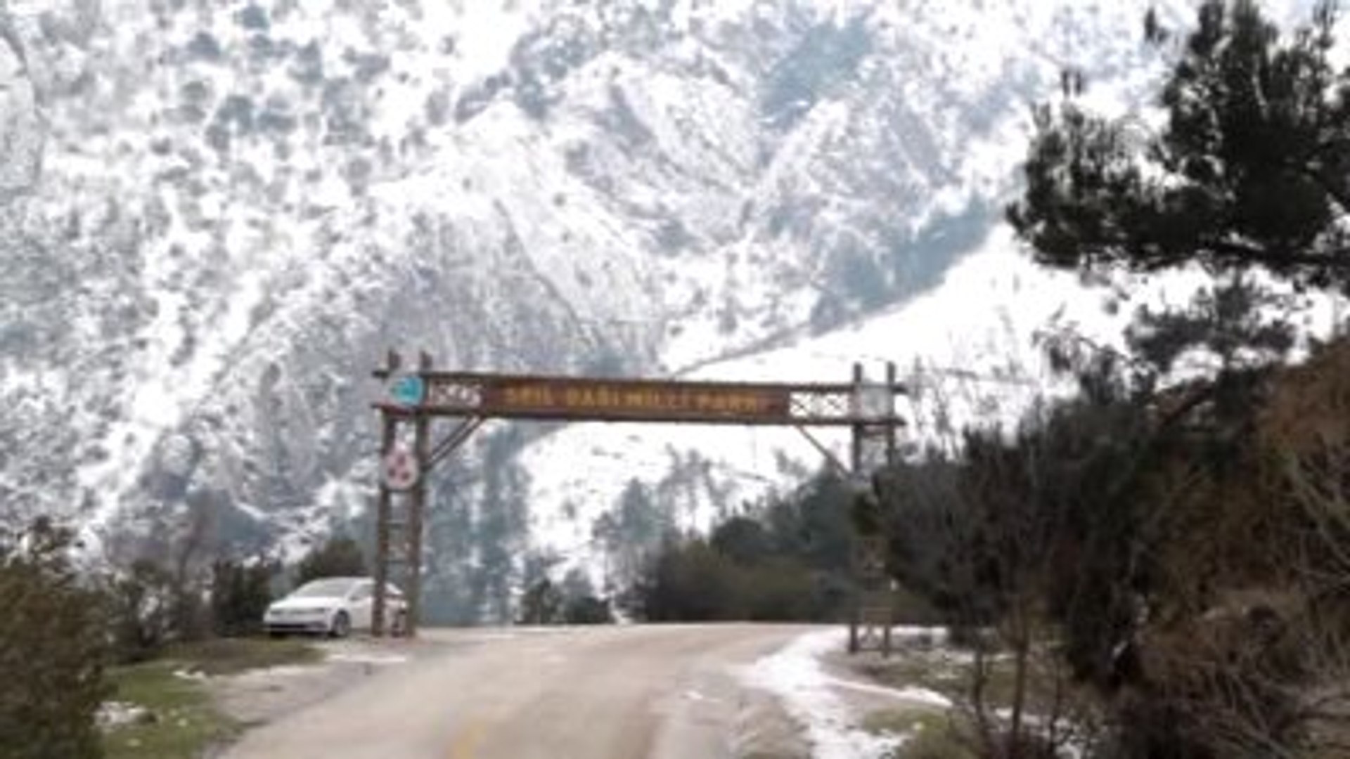 Spil Dağı'nda Kar Kalınlığı 2 Metreyi Aştı - Dailymotion Video