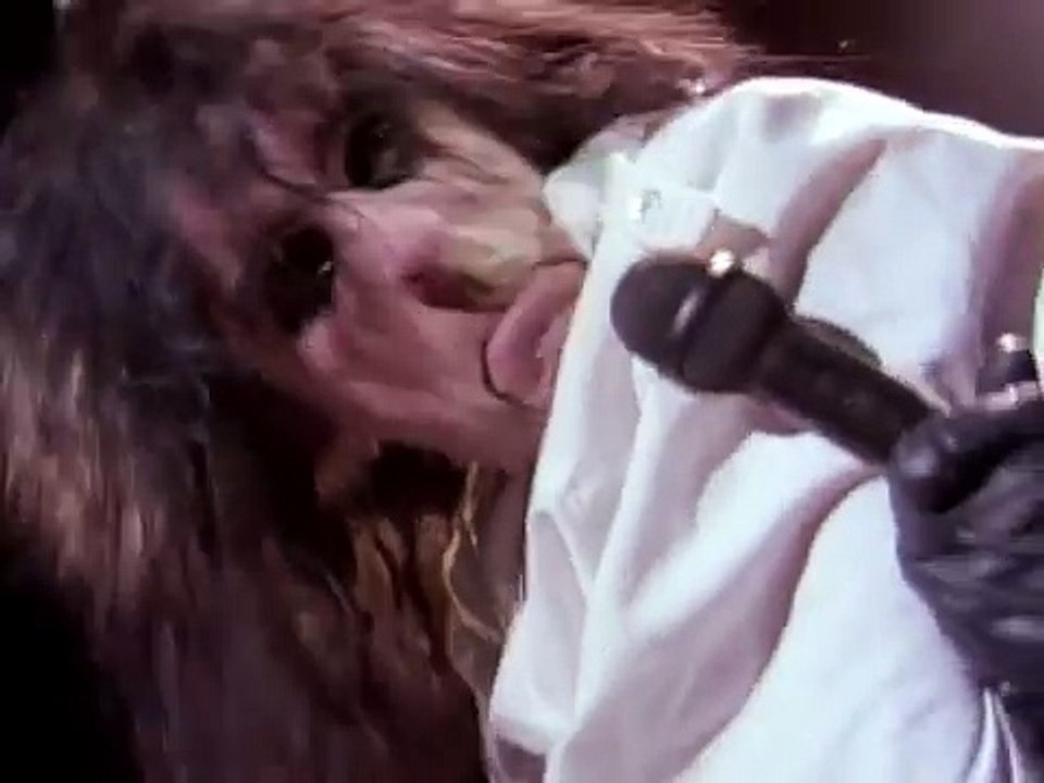 ALICE COOPER: Trashes The World - Ballad of Dwight Fry
