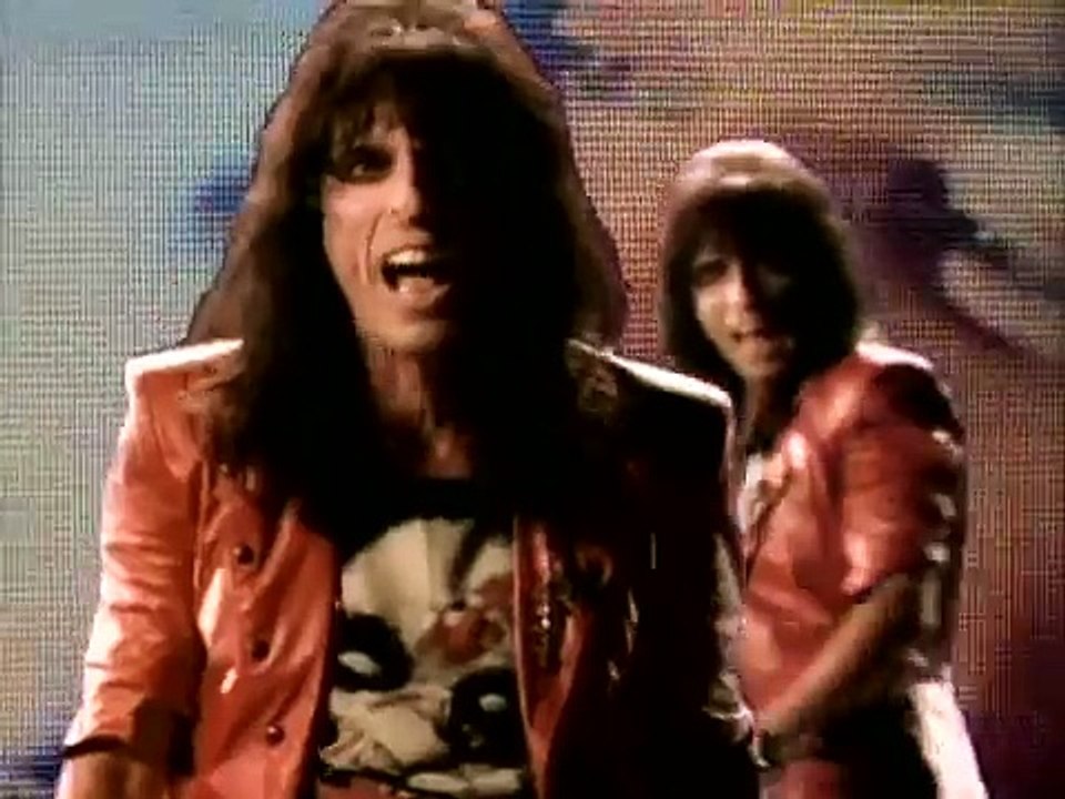 Alice Cooper - I Got A Line On You