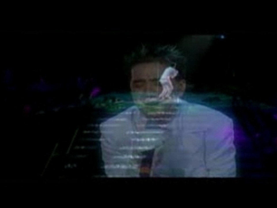 Dam Vinh Hung_Em di bo mac con duong