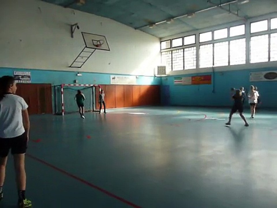 Stage Février 2015 - Entrainement des Filles - Travail circulation de balle + Tirs (2ème partie)