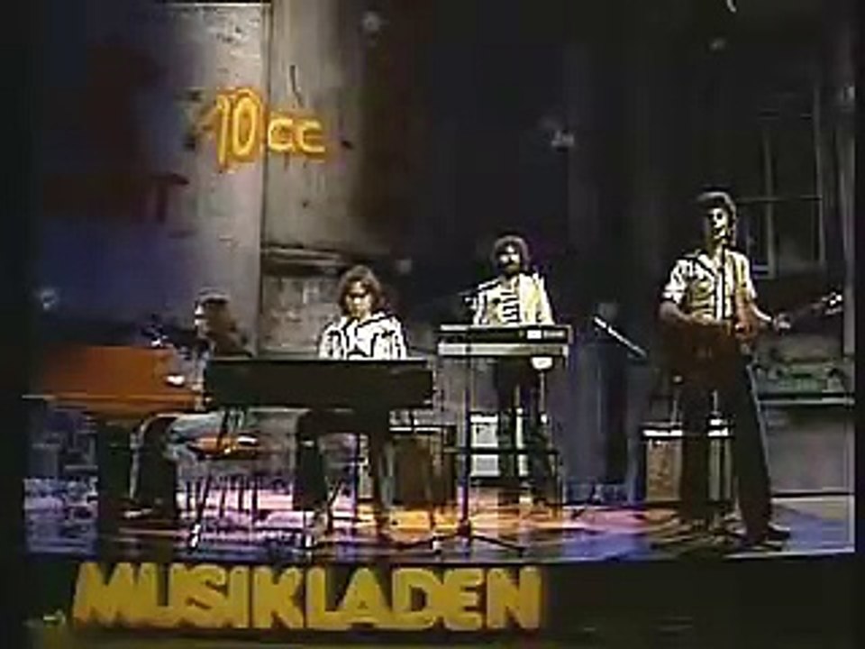 10 CC - I'm Not In Love