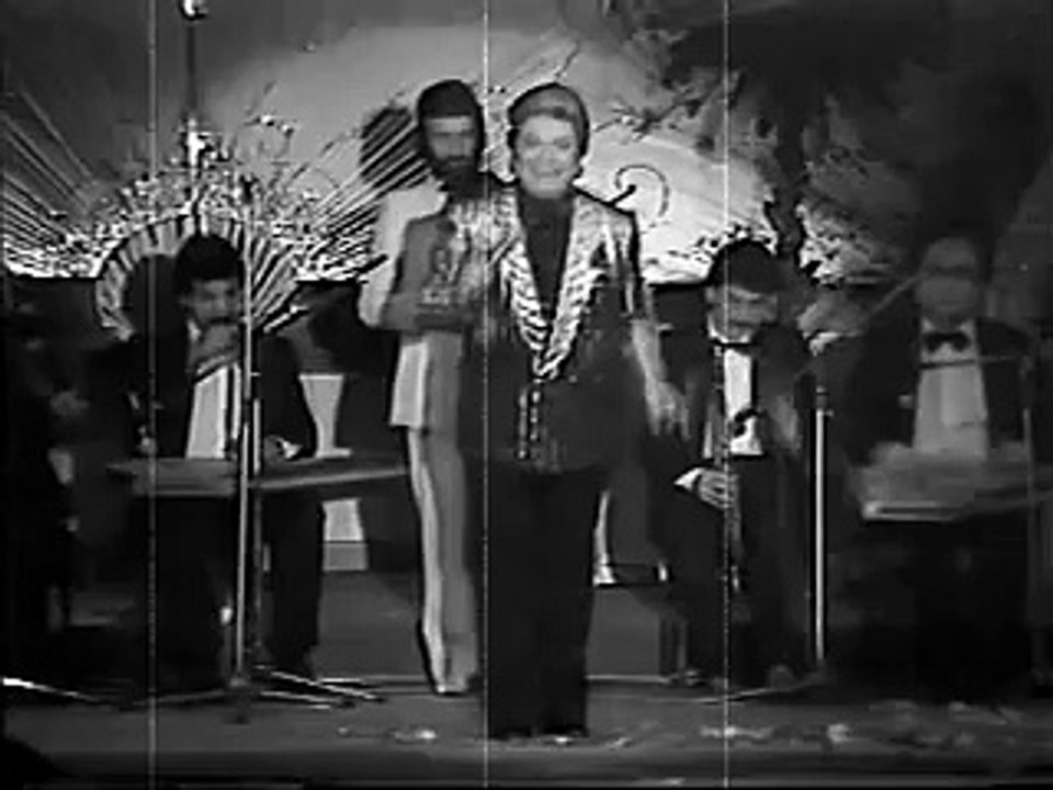 Dane Dane Benleri Var Yüzünde - Zeki Müren