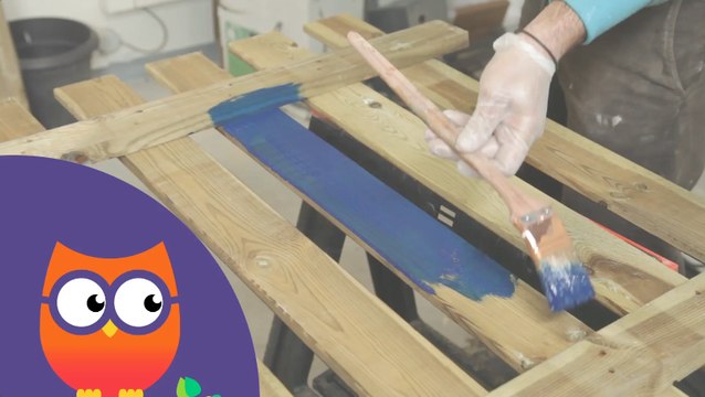 Comment peindre un portail en bois (Ooreka.fr)