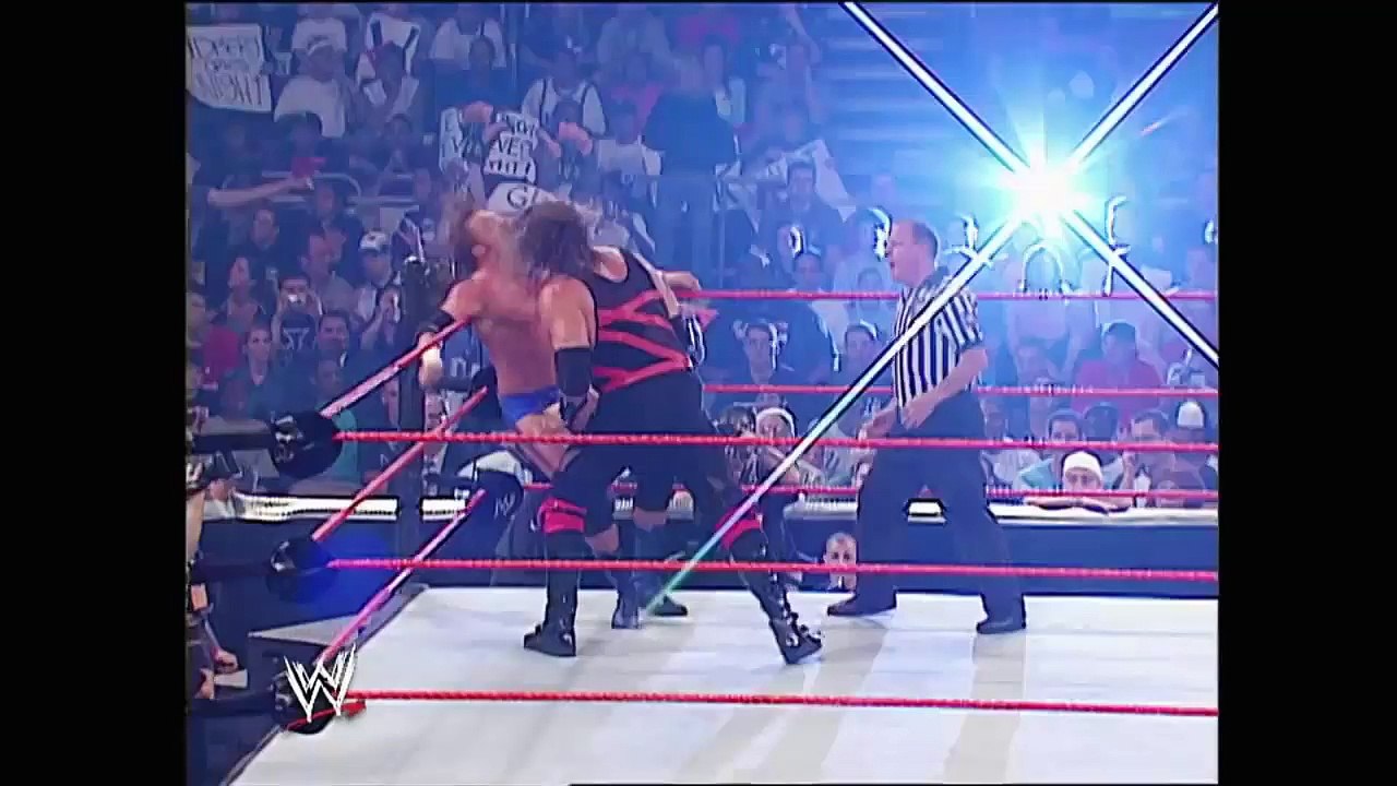 Kane vs Triple H (720p) [Español Latino]