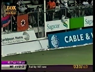 Brian Lara 42, Ramnaresh Sarwan superb 58