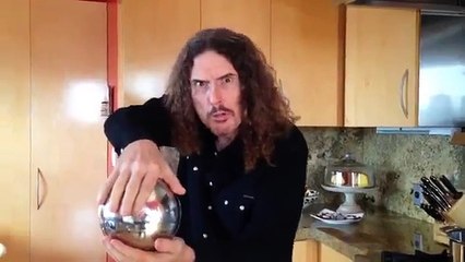 Sihirbazlarla Dalga Geçen Adam