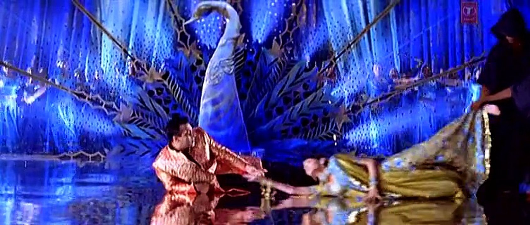 jaan meri jaa rahi sanam