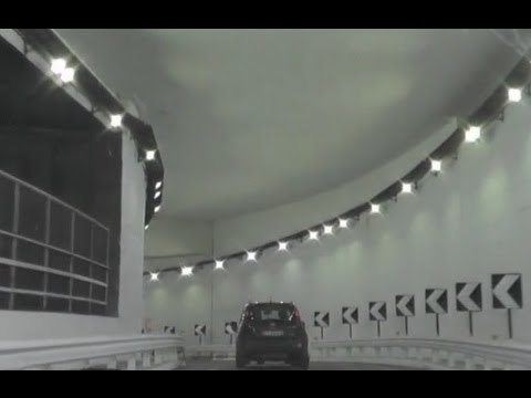 Napoli - Luci led in galleria, la svolta nel risparmio energetico (13.02.15)
