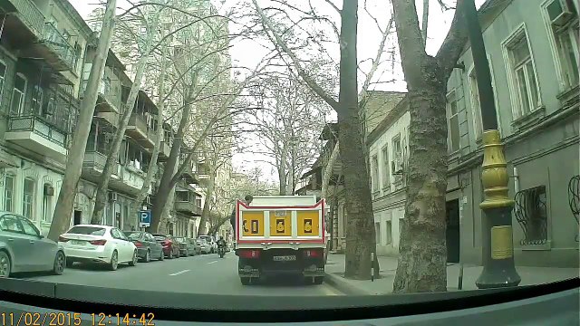 Забежал под колеса - ДТП в Азербайджане 11.02.2015
