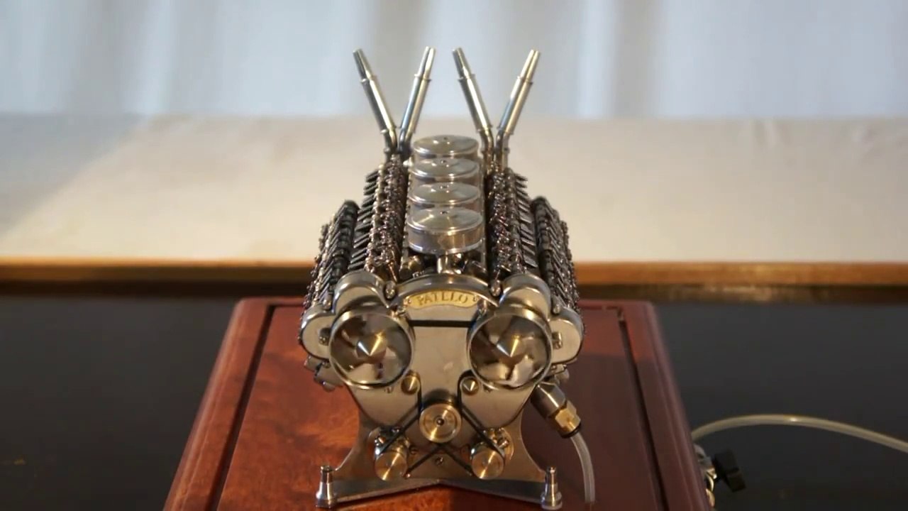 Un moteur mignature W-32