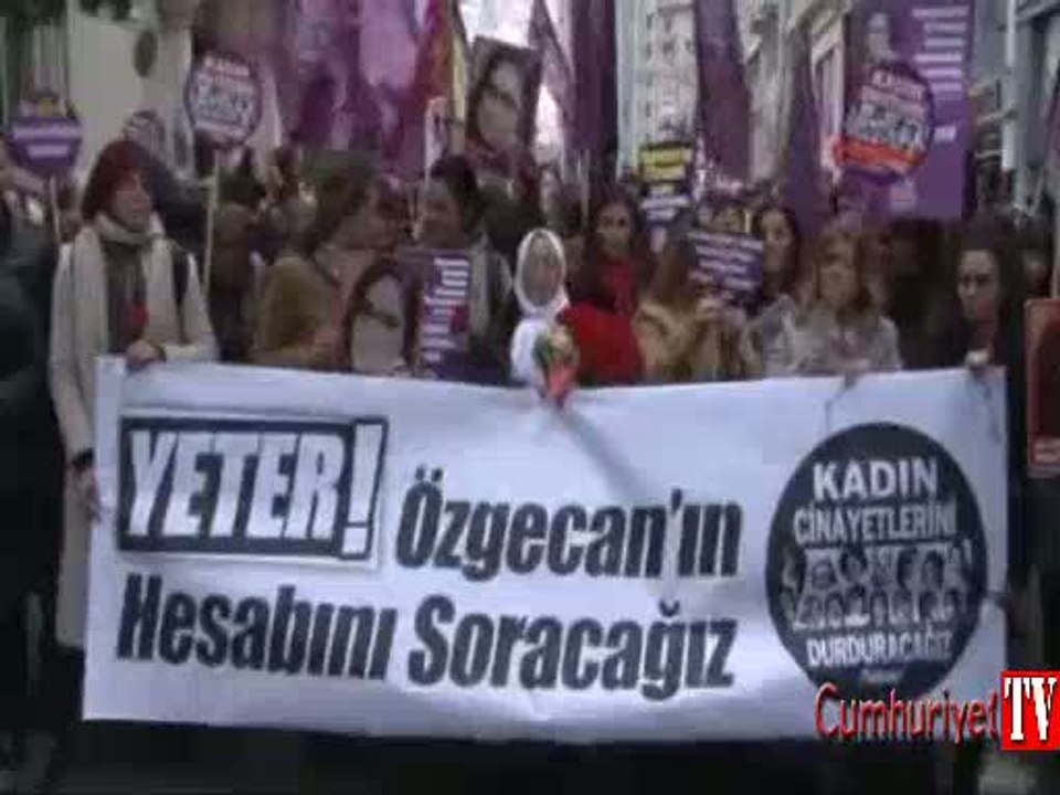 CHP'li Melda Onur ateş püskürdü: İstifa et!
