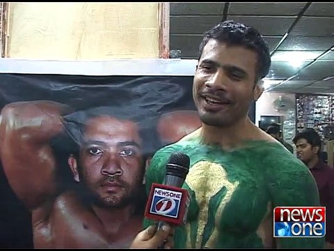 Body Builder Support Pakistan Team World Cup 2015 In Karachi