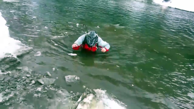 Ou comment ne pas traverser une rivière avec sa motoneige